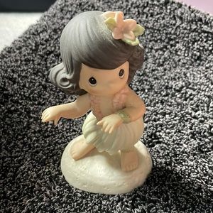 Precious Moments “happy hula days” figurine